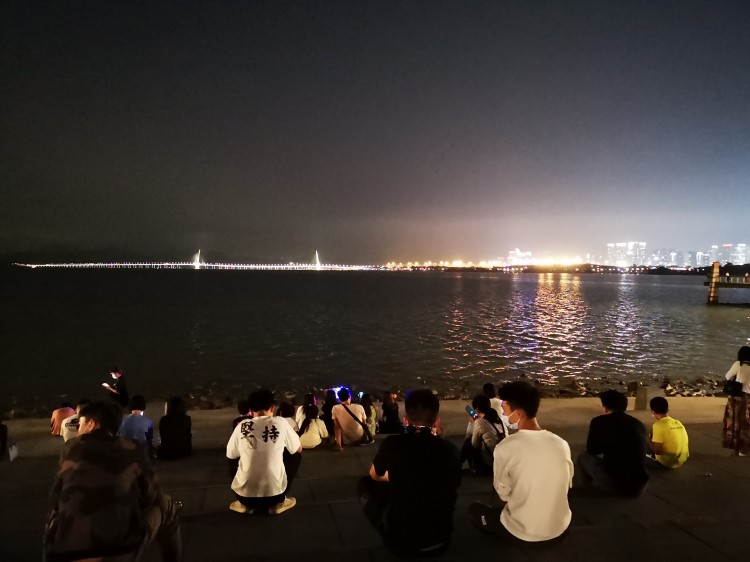 深圳湾无敌夜晚海边音乐SPA